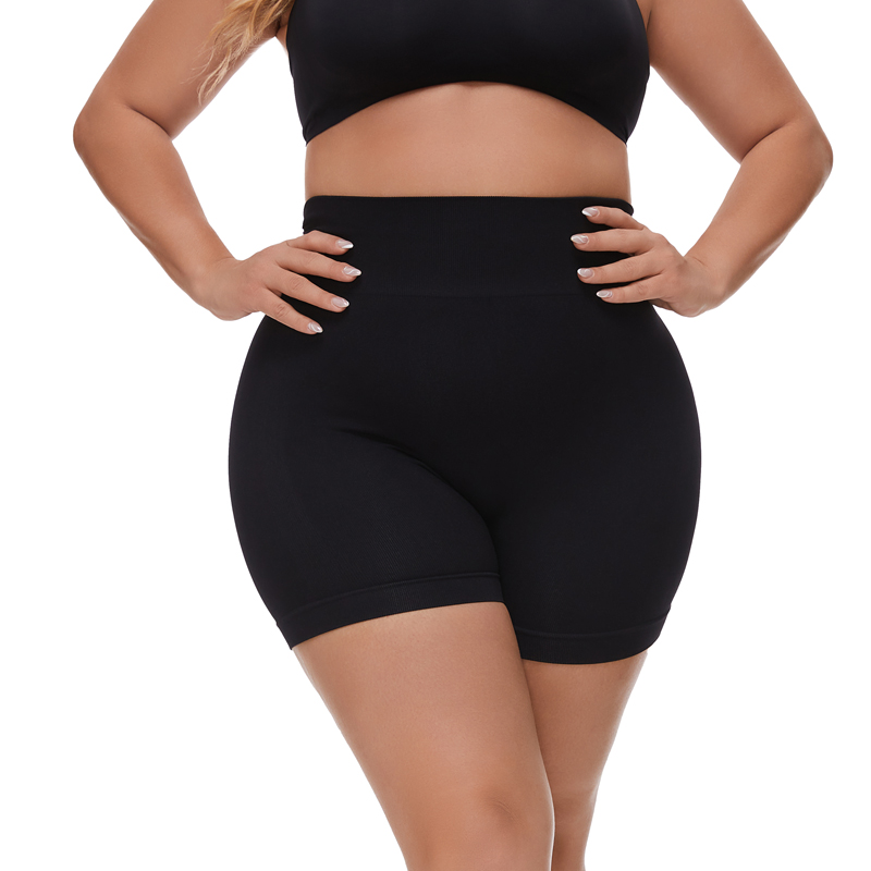 Yoga Fitness Plus - Plus size women's Seamless Shapeing shorts